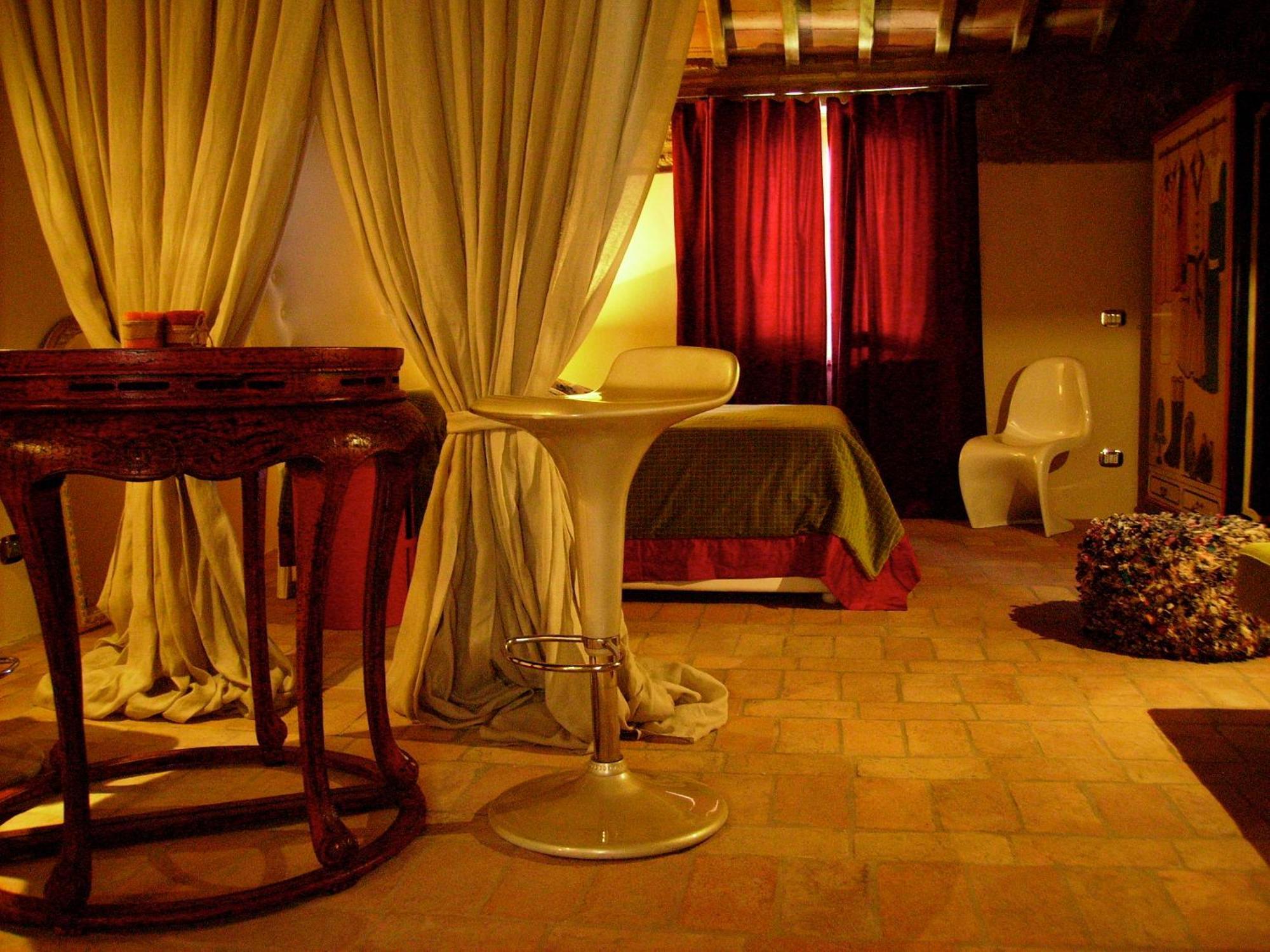 Morelliana4Rooms Скансано Экстерьер фото